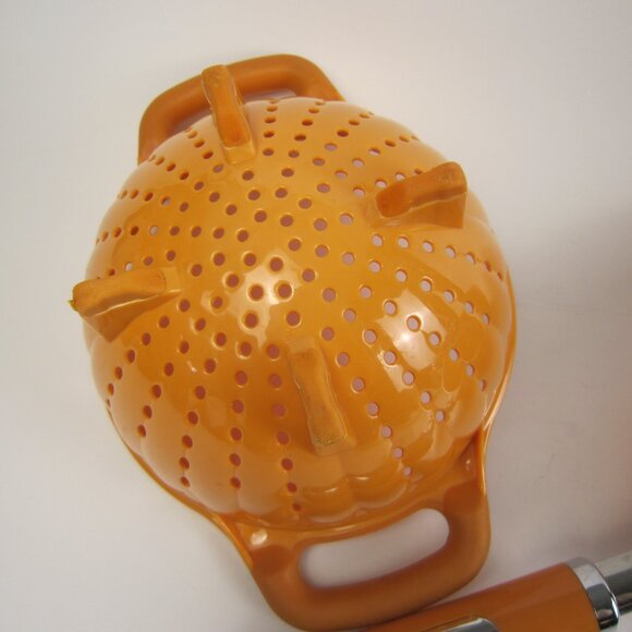 Vintage KitchenAid Strainer Colander Orange - Lot of 2 Strainers - Used - Picture 4 of 14